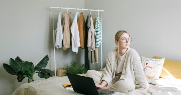 Praca zdalna bez zbędnych kalorii - jak połączyć zdrowe odżywianie z home office?